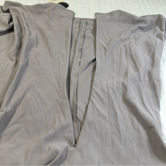 LUXELY By Maggy London Dove Gray Blouson Crew Neck Short Sleeve Bodice THEO- - Picture 12 of 16